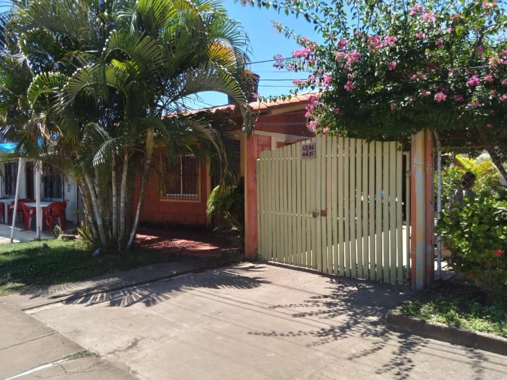 Habitacion Para Arrendar Por Dias Necoclí Exterior foto